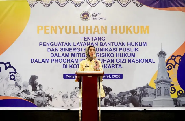 Kepala Biro Hukum dan Hubungan Masyarakat BGN, Khairul Hidayati, dalam
penyuluhan hukum dan penguatan strategi komunikasi publik yang digelar secara hybrid di Yogyakarta selama tiga hari (28-30 Maret 2026), kegiatan ini untuk meningkatkan kesiapan pelaksana dalam menghadapi potensi risiko hukum sekaligus dinamika isu publik di lapangan.