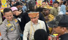 Wapres Gibran Turun Langsung ke Saga Sorong, Ajak Mama-Mama Papua Belanja Bersama Dan Berdialog