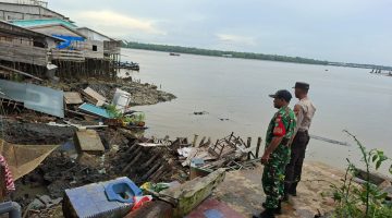 Abrasi Sungai Terjang Kuala Enok, Belasan Bangunan Rusak dan Fasilitas Umum Ambruk, Kerugian Capai Ratusan Juta Rupiah